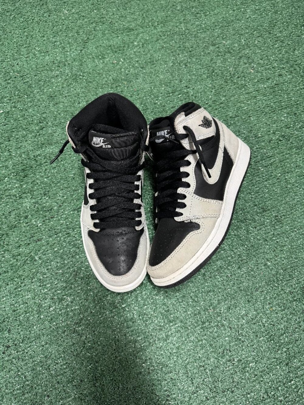 Air Jordan 1 High Shadow